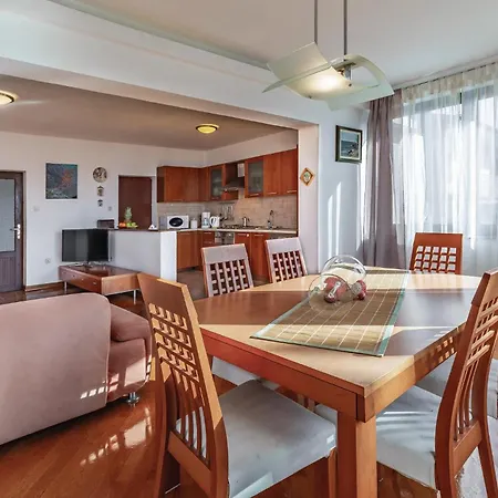 Gorgeous In With House Sea View