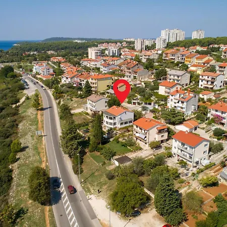 Gorgeous In With House Sea View Pula