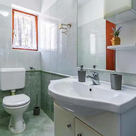 Апартаменты Gorgeous In With House Sea View *